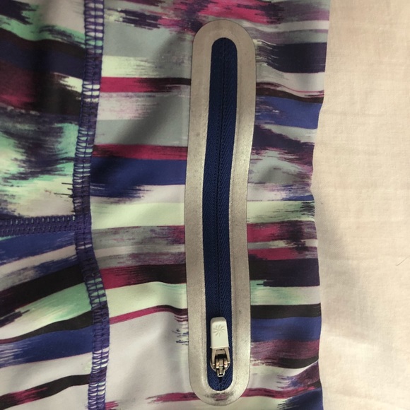 Athleta multicolor crop legging - Picture 4 of 8